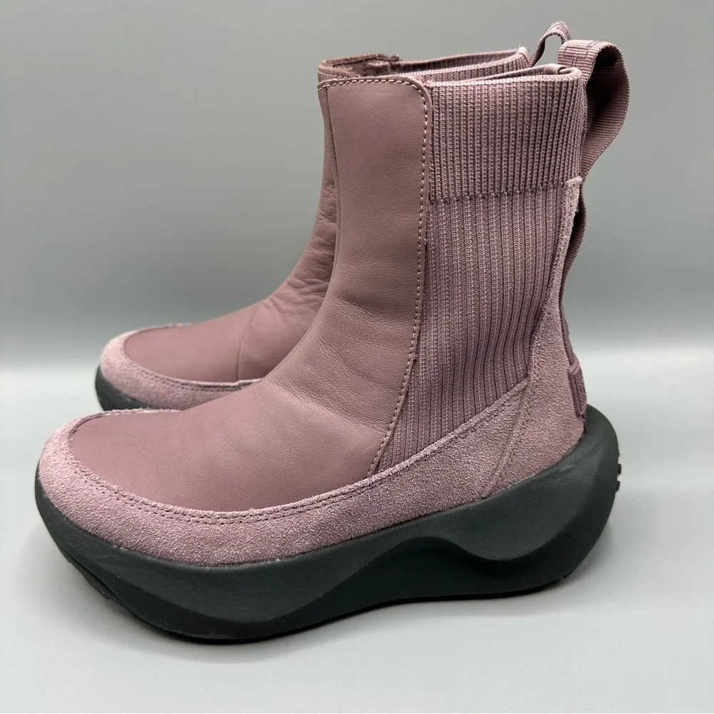 The North Face Knit Platform Leather Boots Women’s Size 6.5 Pinkish Purple